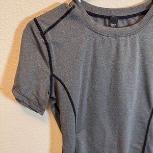 Gray‎ Workout Top Athletic T-Shirt Activewear Tee Comfortable Fitted